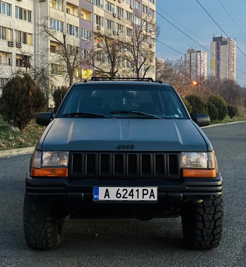 Jeep Grand cherokee 5.2v8, снимка 1 - Автомобили и джипове - 48873279