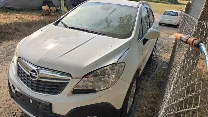 Opel Mokka 1.7tdci , снимка 8 - Автомобили и джипове - 52069389