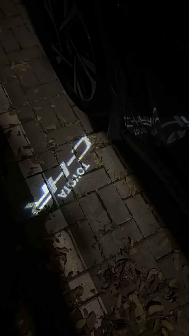 Toyota C-HR, снимка 8 - Автомобили и джипове - 52427255