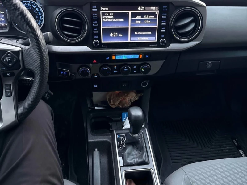 Toyota Tacoma * 4x4 Double Cab Auto * CARFAX * БЕЗ ПЪРВОНАЧАЛНА , снимка 9 - Автомобили и джипове - 52865769