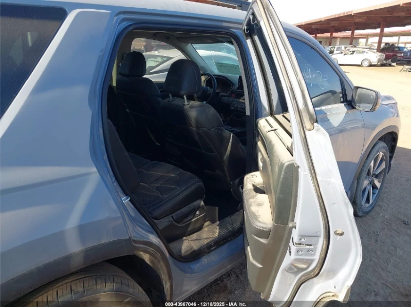 Honda Pilot DIGITAL* ПОДГРЕВ* PANO* KAMERA, снимка 8 - Автомобили и джипове - 53237649
