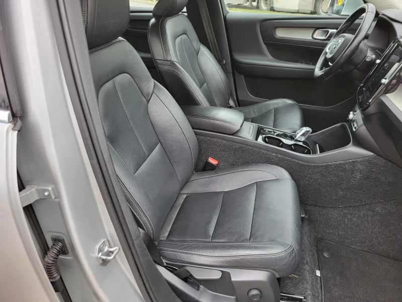 Volvo XC40 2.0 D3 150 KC AWD INSCRIPTION , снимка 14 - Автомобили и джипове - 53416895