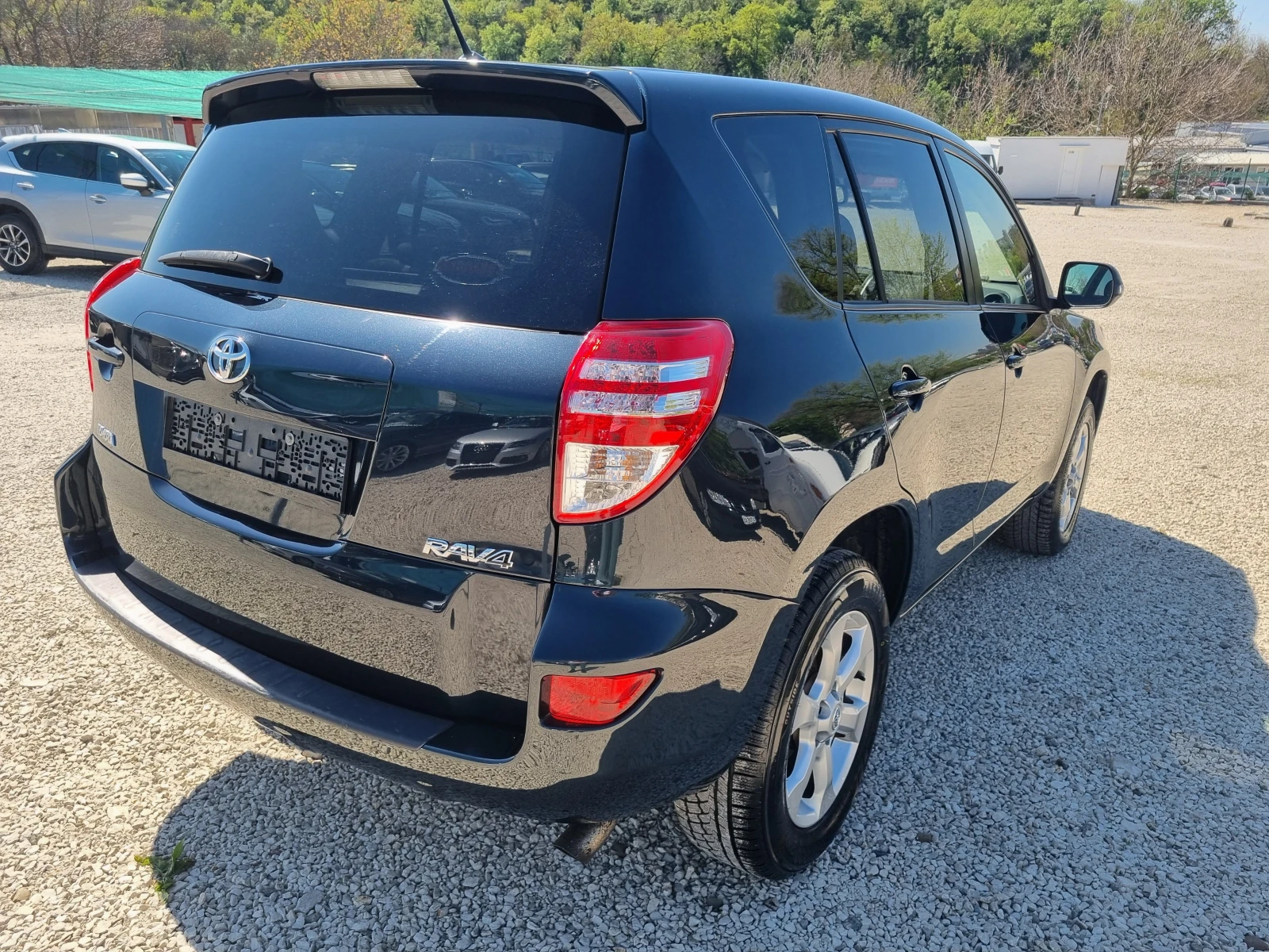 Toyota Rav4 2.0 158k.c Facelift Linea Sol Швейцария - изображение 4