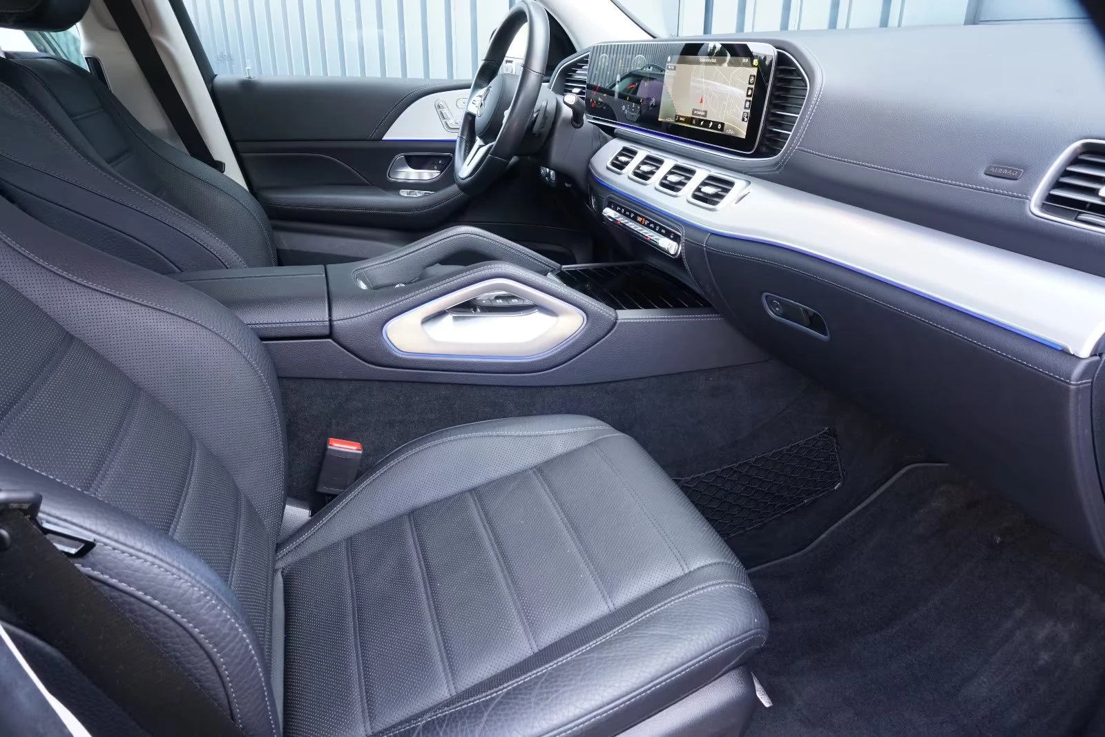 Mercedes-Benz GLE 400 d/4MATIC/AMG/330HP/ACC/CARPLAY/CAM/MEMO/CPIT./400f | Mobile.bg   13