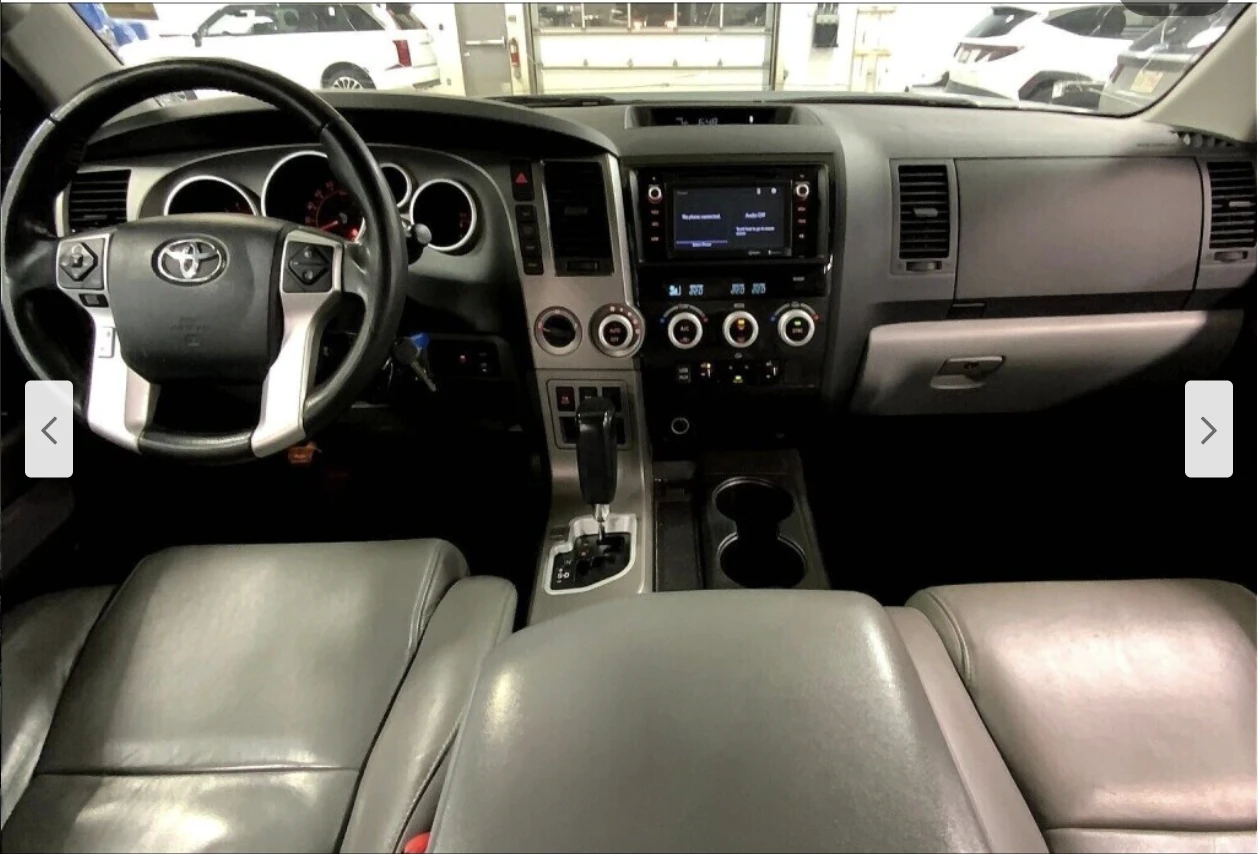 Toyota Sequoia 5.7* V8* ПОДГРЕВ* КАМЕРА* КЕЙЛЕС*  - изображение 7