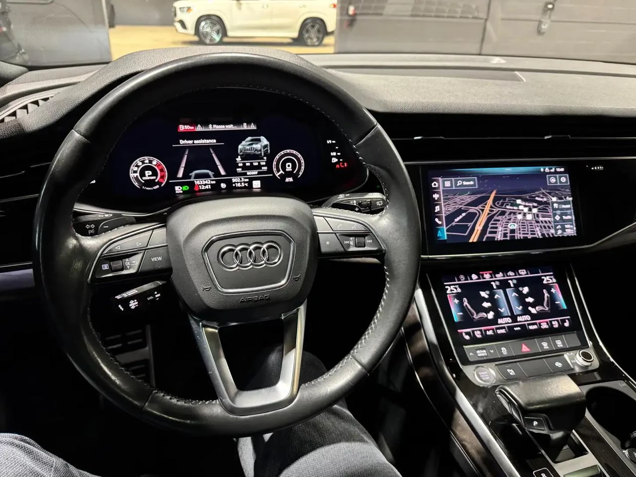 Audi Q8 Sline* BlackOptic* Distr* B&O* 360* Обдух* Пано*  - изображение 9
