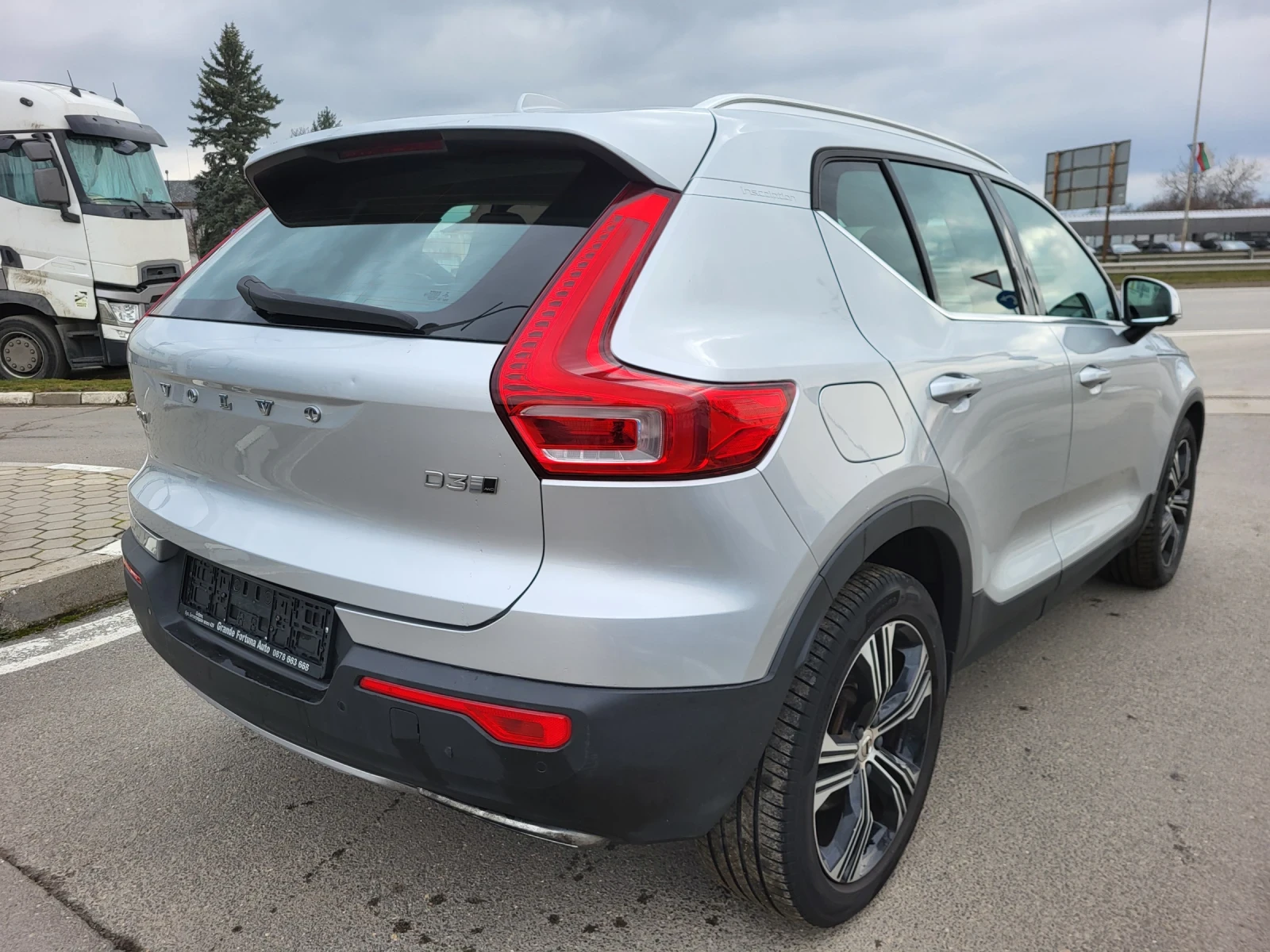 Volvo XC40 2.0 D3 150 KC AWD INSCRIPTION  - изображение 5