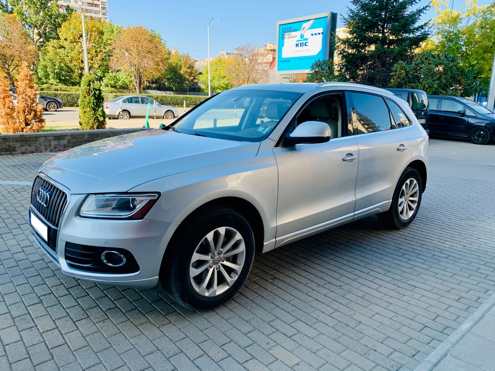 Audi Q5 2.0, снимка 12 - Автомобили и джипове - 53762492
