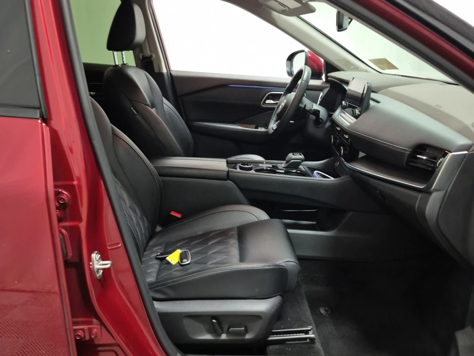 Nissan Rogue PLATINUM* ПОДГРЕВ* BOSE* КАМЕРА* PANO* М. ТОЧКА, снимка 10 - Автомобили и джипове - 54427852