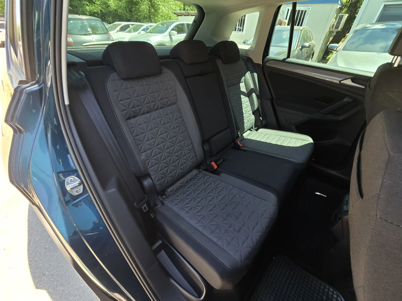 VW Tiguan 2.0TDI 150к.с LIFE DSG , снимка 14 - Автомобили и джипове - 54771586