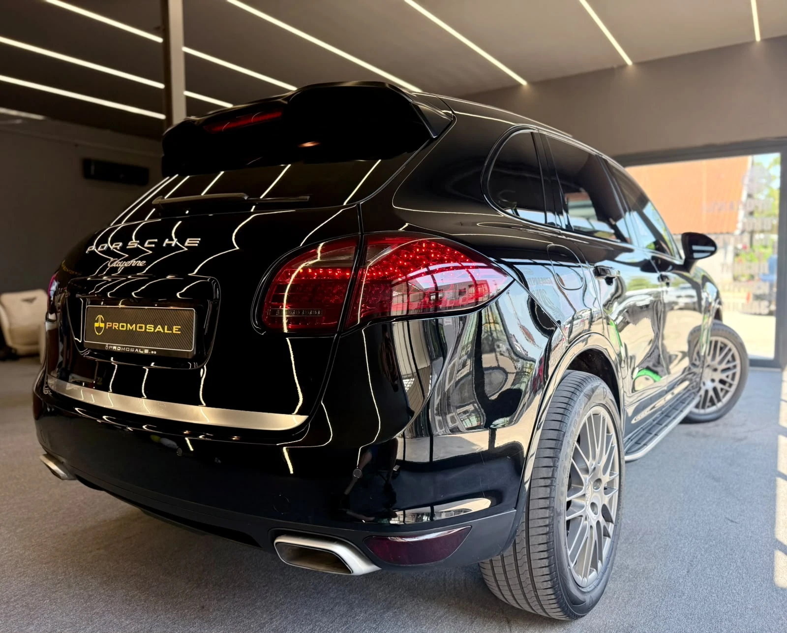 Porsche Cayenne Pano* Carplay* Подгрев* ЛИЗИНГ , снимка 6 - Автомобили и джипове - 55477869