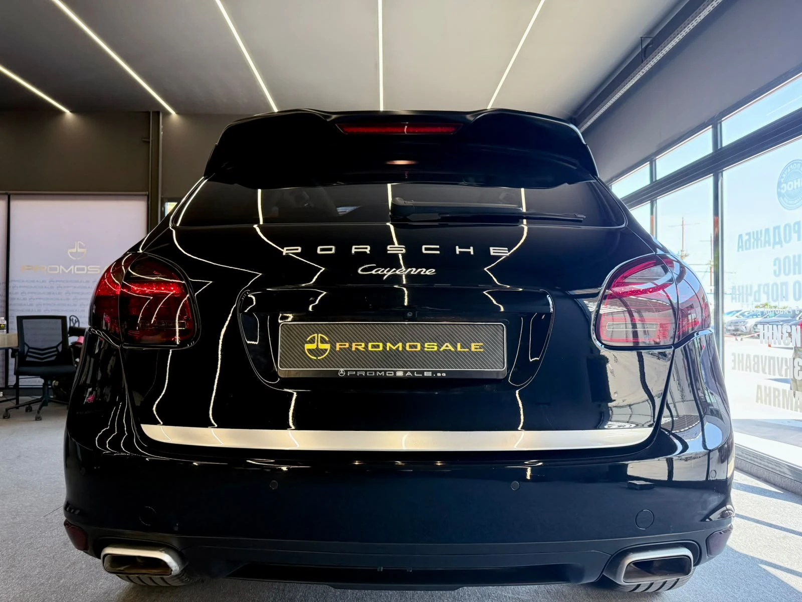 Porsche Cayenne Pano* Carplay* Подгрев* ЛИЗИНГ , снимка 5 - Автомобили и джипове - 55477869