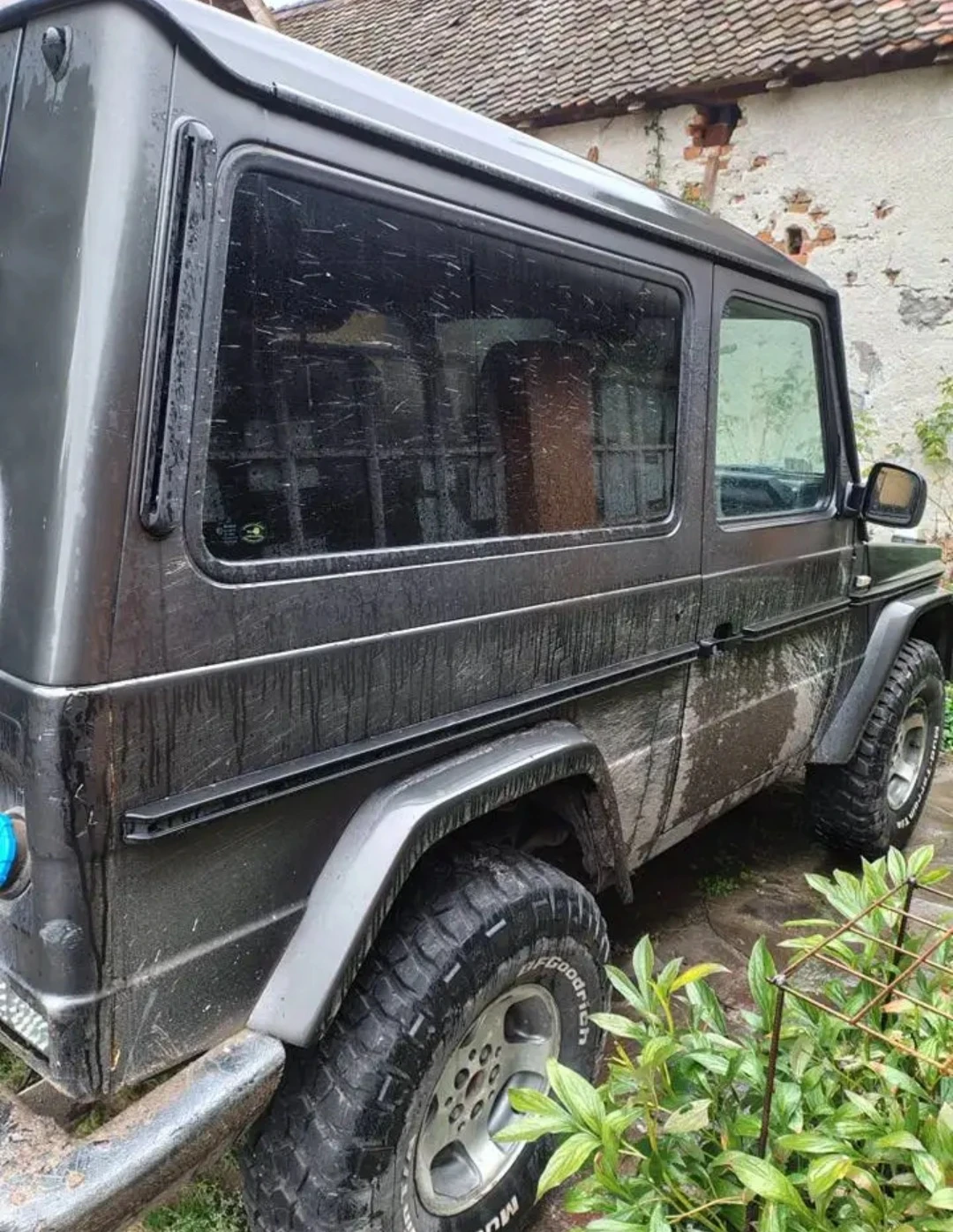 Mercedes-Benz G 300, снимка 4 - Автомобили и джипове - 55689102