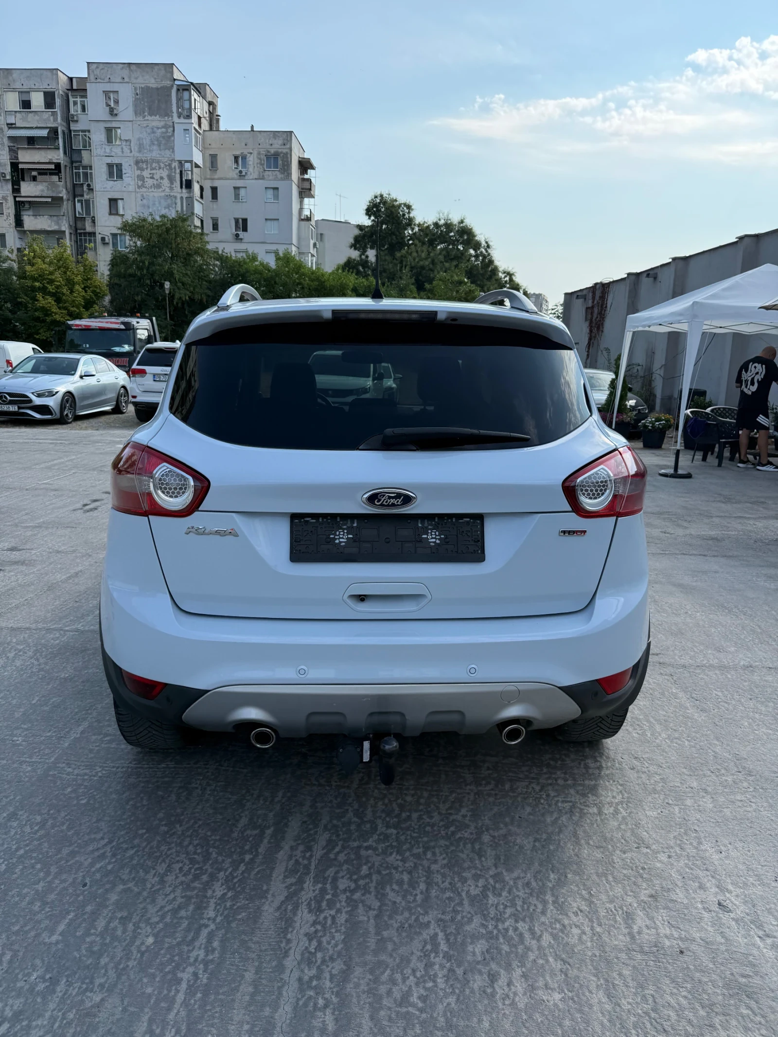 Ford Kuga TITANIUM* 4x4* KAMERA* NAVi, снимка 4 - Автомобили и джипове - 55767385