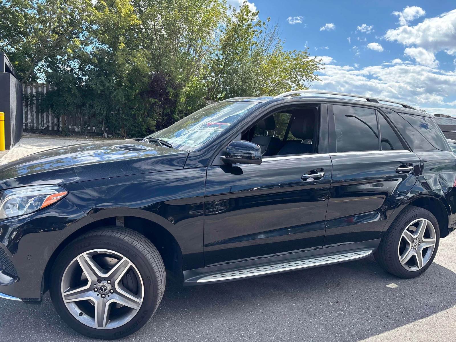 Mercedes-Benz GLE 400 * АВТОКРЕДИТ БЕЗ ПЪРВОНАЧАЛНА ВНОСКА* , снимка 2 - Автомобили и джипове - 55850973