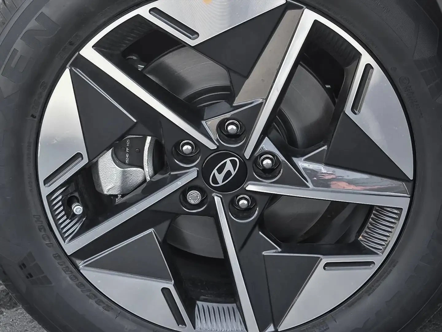 Hyundai Tucson PREFERRED ЦЕНА ДО БЪЛГАРИЯ АВТОКРЕДИТ, снимка 9 - Автомобили и джипове - 55940191
