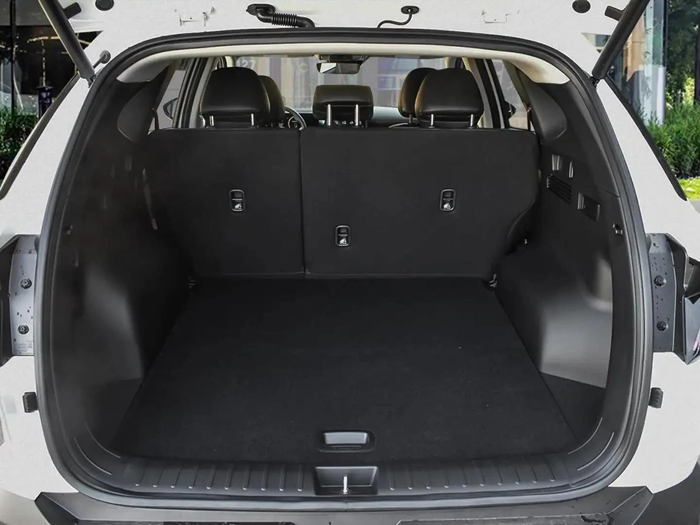 Hyundai Tucson PREFERRED ЦЕНА ДО БЪЛГАРИЯ АВТОКРЕДИТ, снимка 8 - Автомобили и джипове - 55940191