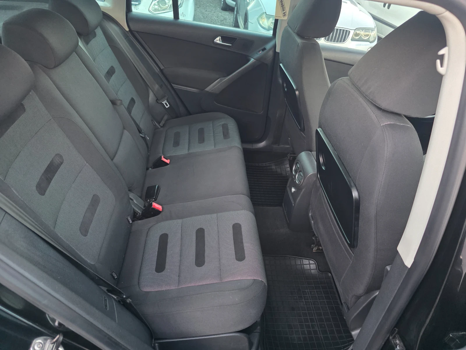 VW Tiguan 2.0tsi 4motion 4x4 Панорама, снимка 14 - Автомобили и джипове - 55965434