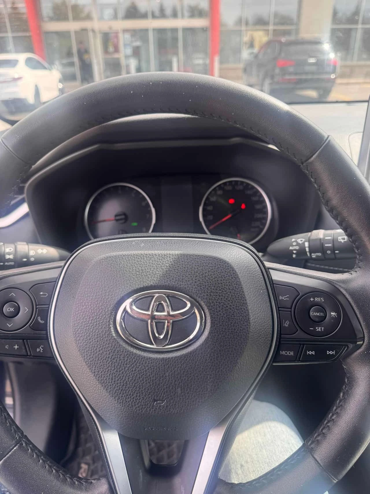 Toyota Rav4 * XLE AWD * CARFAX * БЕЗ ПЪРВОНАЧАЛНА ВНОСКА, снимка 8 - Автомобили и джипове - 56170164