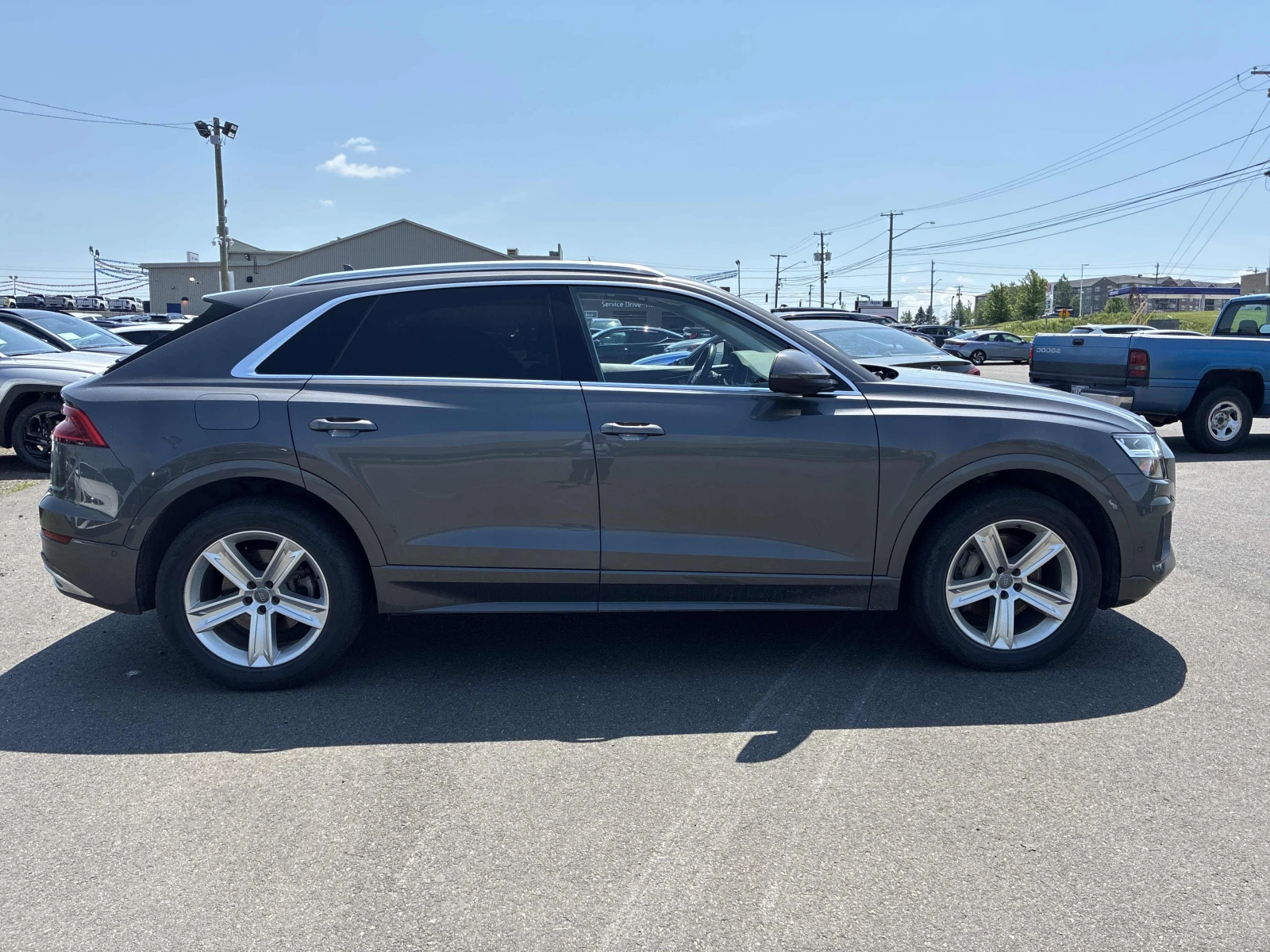 Audi Q8 Progressiv / 360 / Обдухване / Лизинг, снимка 3 - Автомобили и джипове - 56547136