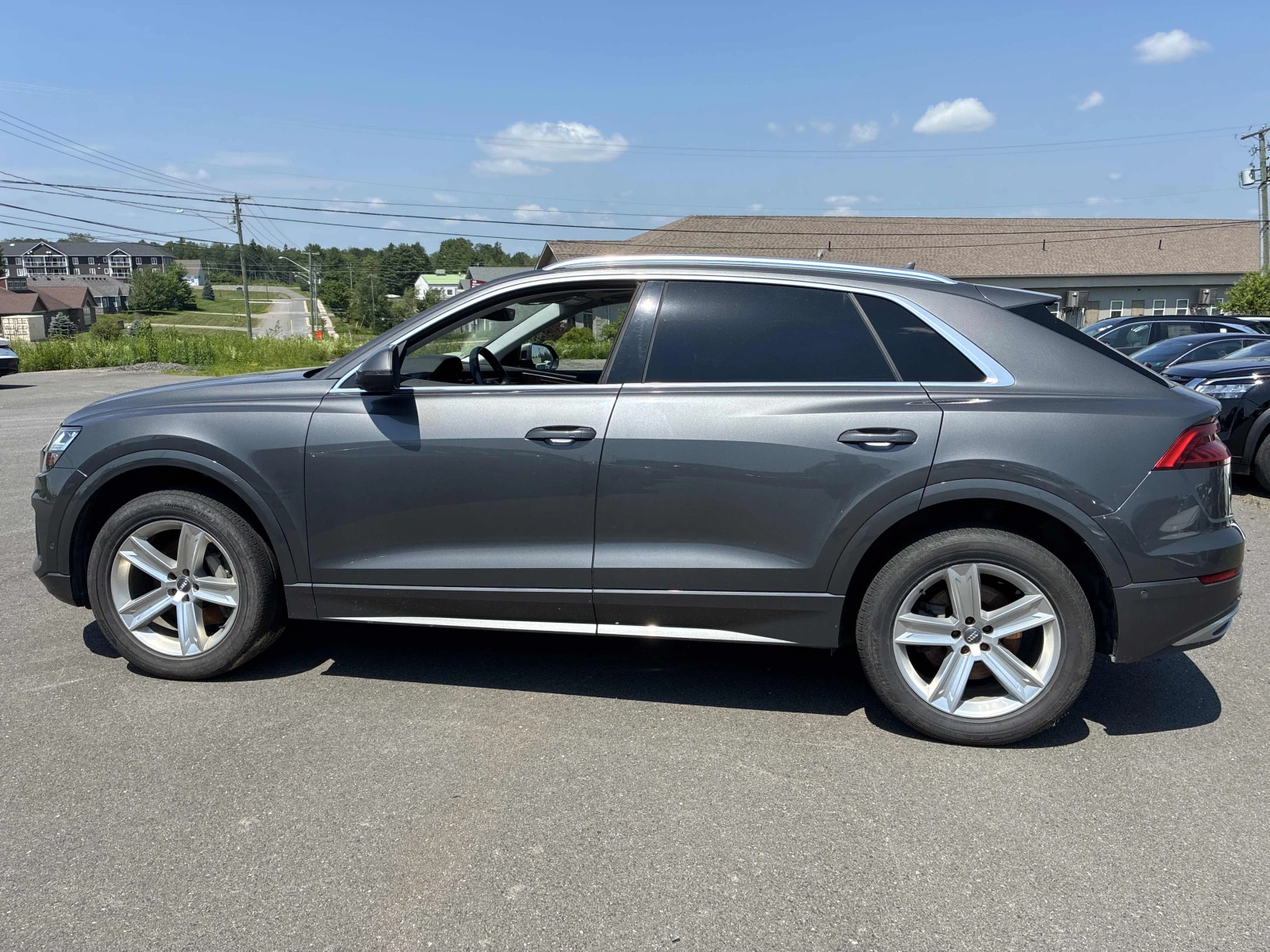 Audi Q8 Progressiv / 360 / Обдухване / Лизинг, снимка 2 - Автомобили и джипове - 56547136