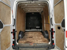 VW Crafter Furgon 30 SR NK 2.0 TDI PP | Mobile.bg    16
