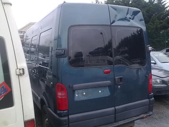 Renault Master 2.2/2.5/ 2.8 DTi, снимка 5 - Бусове и автобуси - 48320206