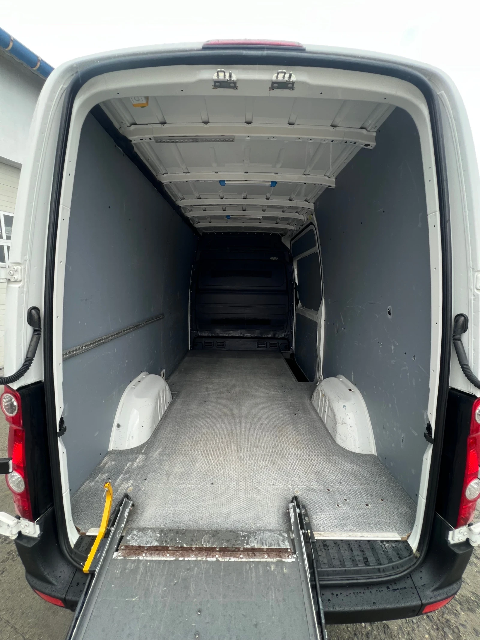 VW Crafter FULL / Рампа / 2016 / Като нов! - изображение 8