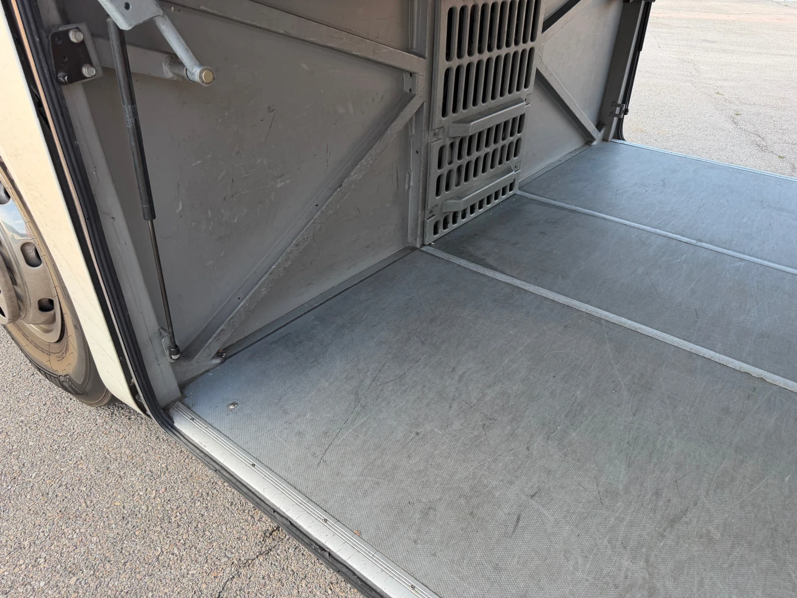 Mercedes-Benz Travego 17RHD L M3 o580 | Mobile.bg � ����������� 12