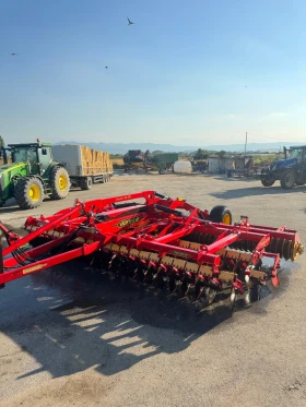      Vaderstad Carrier XL625 