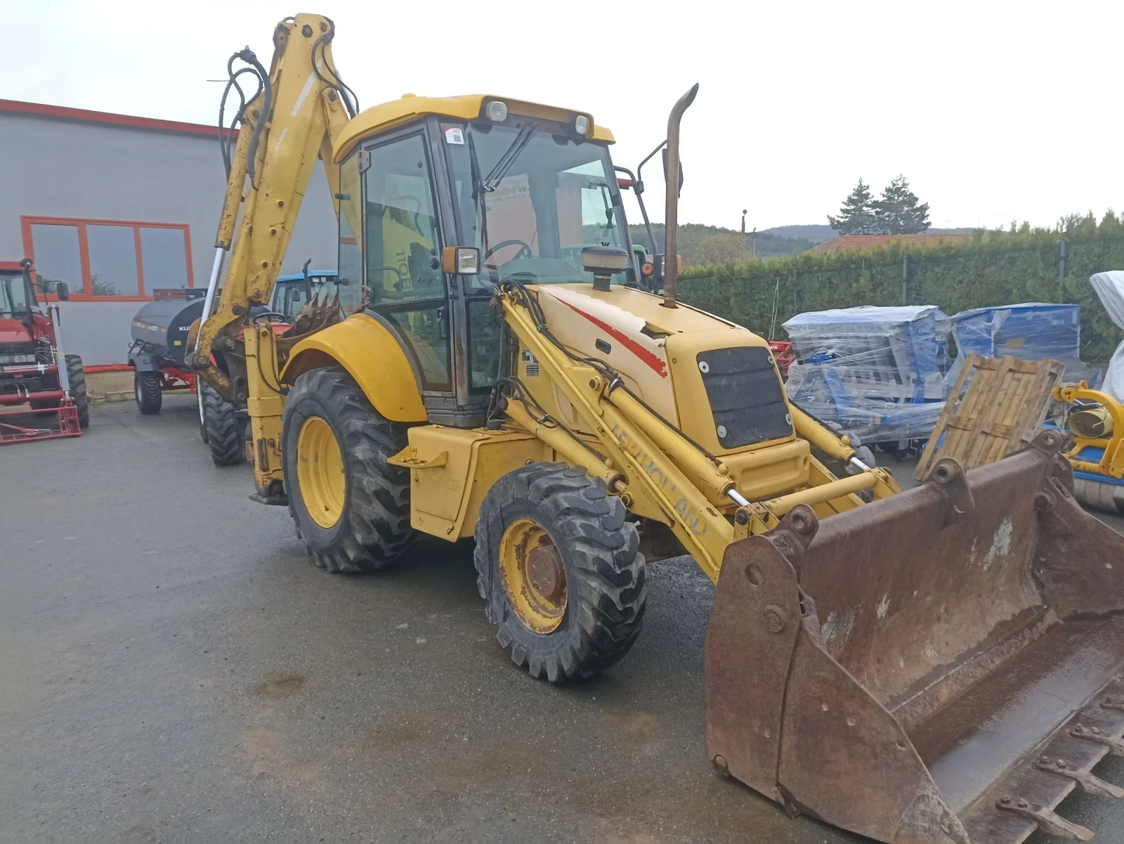 Багер New Holland