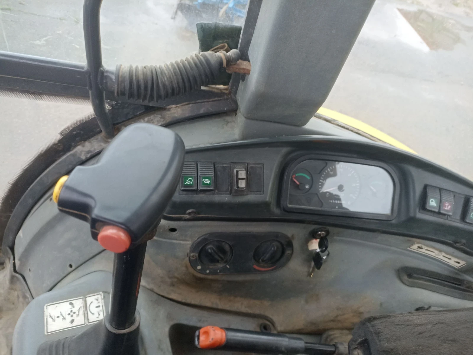 Багер New Holland, снимка 11 - Индустриална техника - 54284808