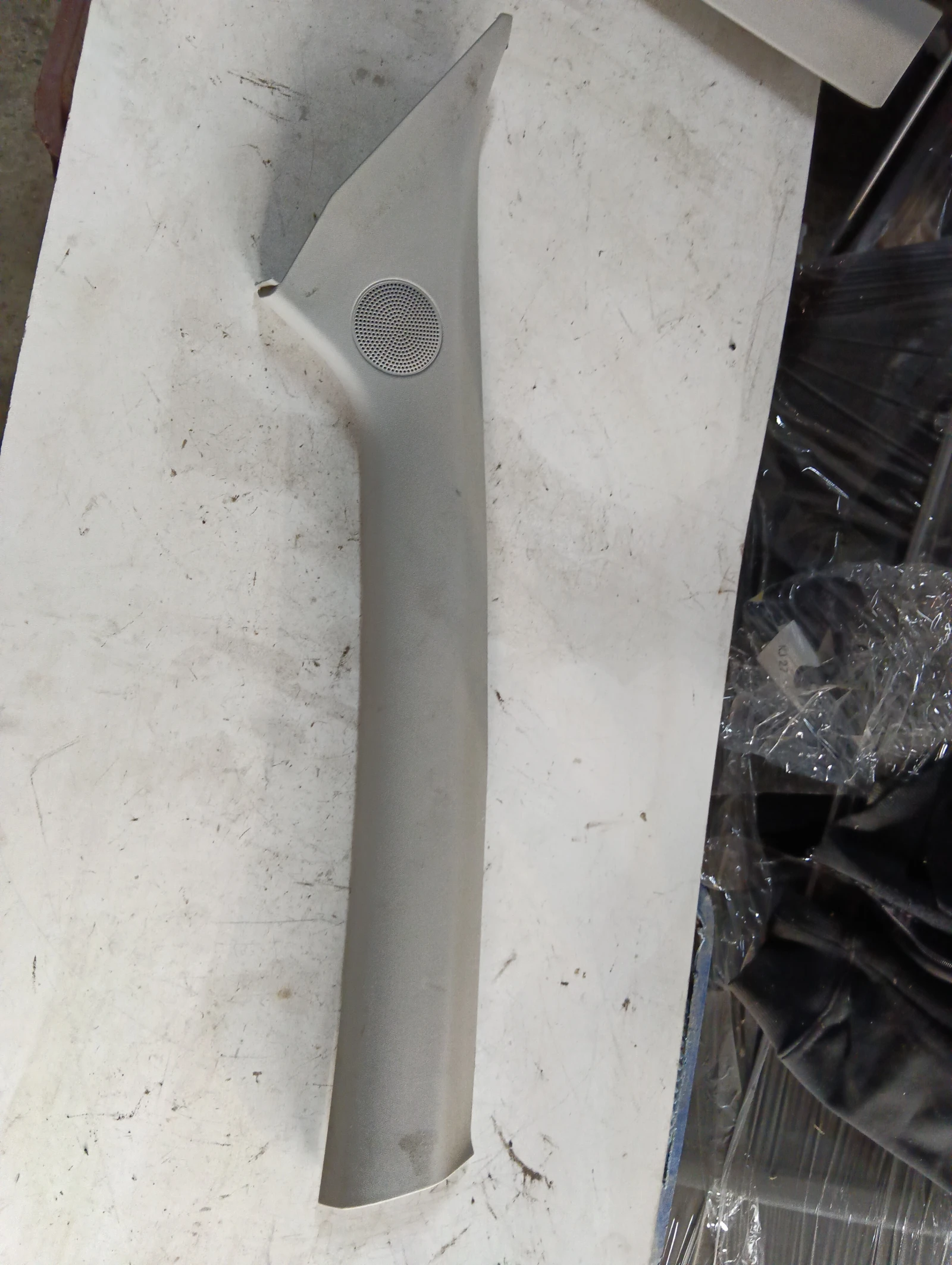 предна дясна колонка 5F0867234 Seat Leon