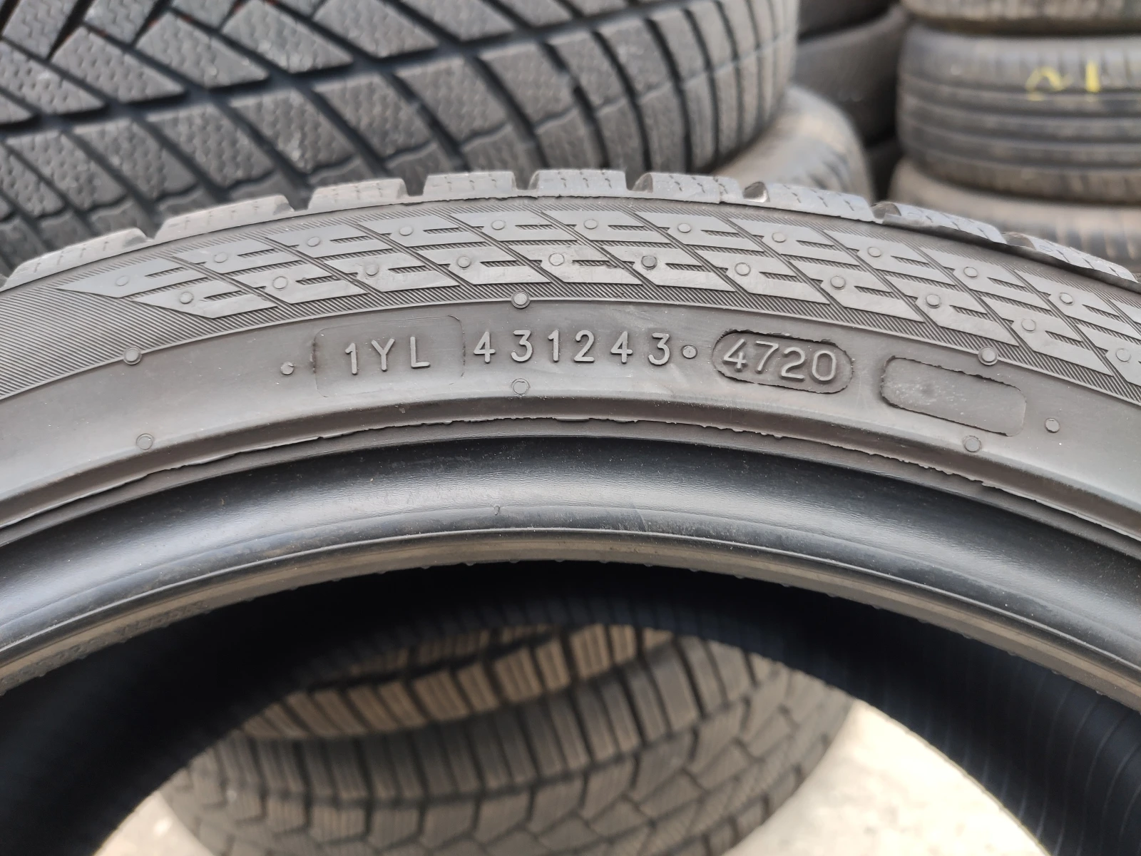  235/40R18 | Mobile.bg   8