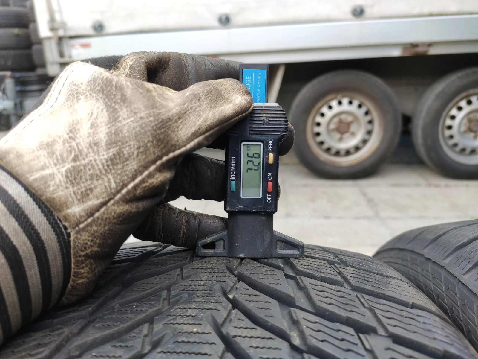  235/40R18 | Mobile.bg   6