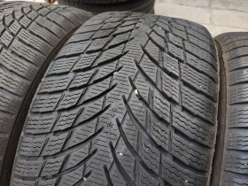 Гуми Зимни 235/40R18, снимка 3 - Гуми и джанти - 47282989