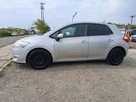 Toyota Auris, снимка 2