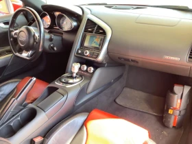 Audi R8 4.2 V8 FSI quattro 49000км., снимка 5