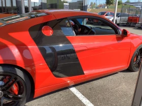 Audi R8 4.2 V8 FSI quattro 49000км., снимка 6