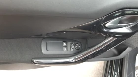 Peugeot 208 1.2i VTI, снимка 12