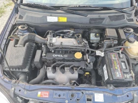 Opel Astra 1.6i 84ks клима, снимка 8