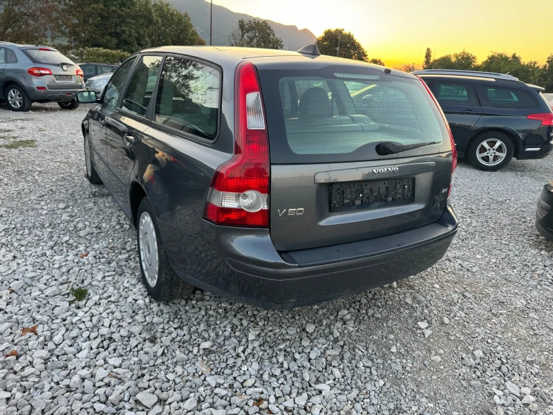 Volvo V50 2.4i KLIMA , снимка 3 - Автомобили и джипове - 47419047