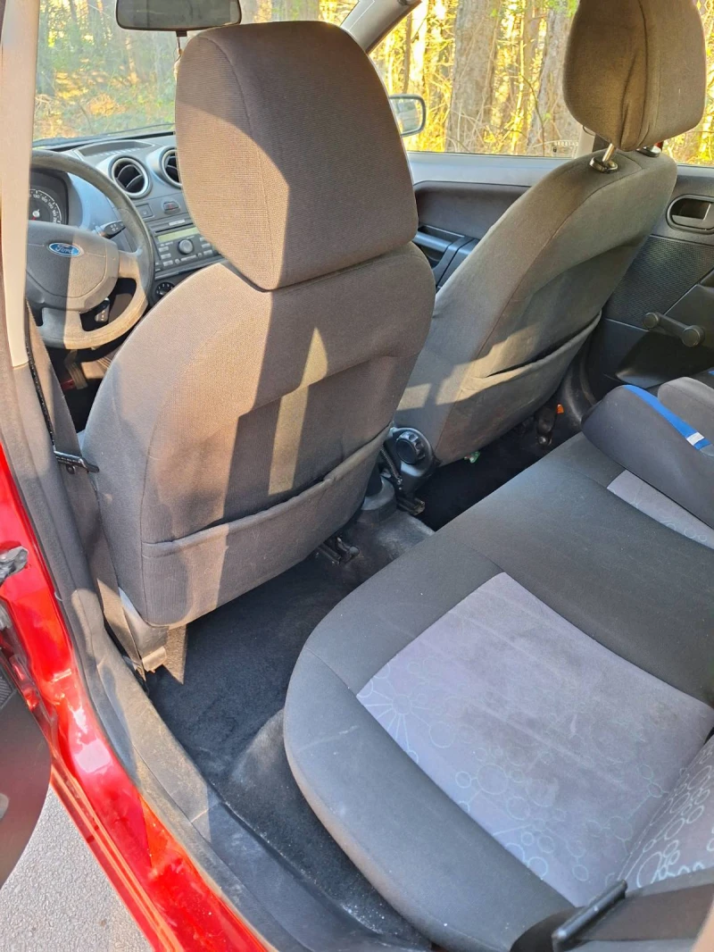 Ford Fiesta 1.2, снимка 7 - Автомобили и джипове - 47137094