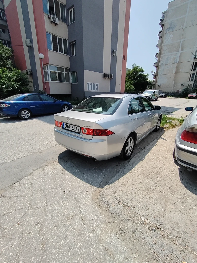 Honda Accord 2.0I, снимка 5 - Автомобили и джипове - 50582707