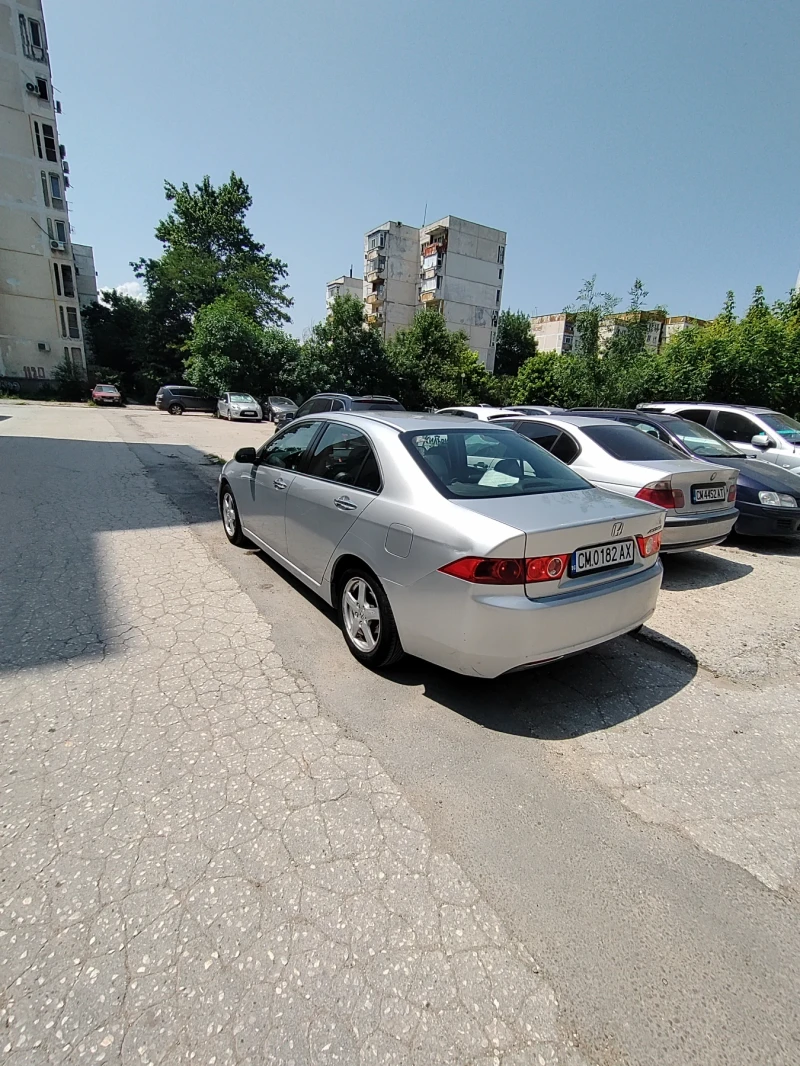 Honda Accord 2.0I, снимка 3 - Автомобили и джипове - 50582707