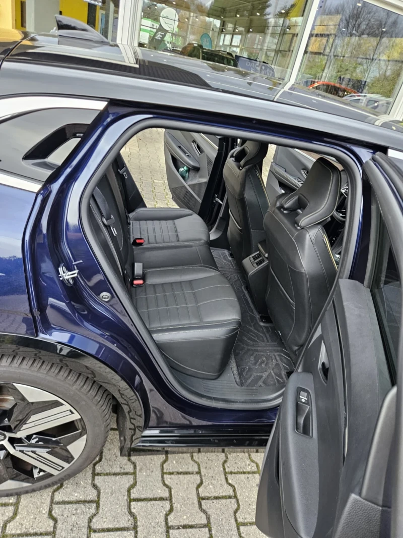 Renault Megane E-Tech EV60 ICON, снимка 8 - Автомобили и джипове - 52670574