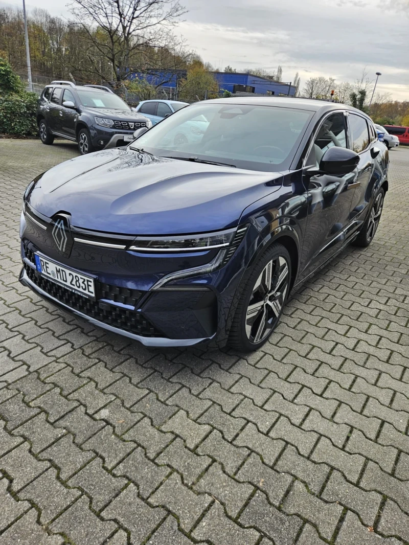 Renault Megane E-Tech EV60 ICON, снимка 2 - Автомобили и джипове - 52670574