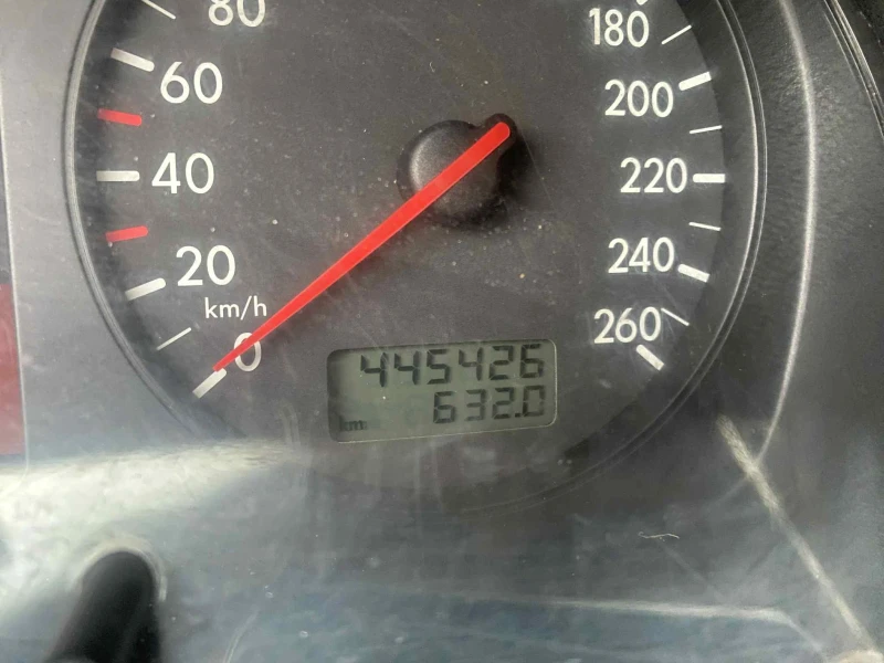 VW Golf, снимка 7 - Автомобили и джипове - 52896110