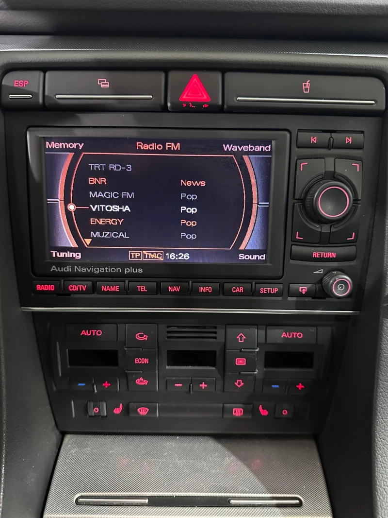 Audi A4 * NAVI* , снимка 10 - Автомобили и джипове - 53071619