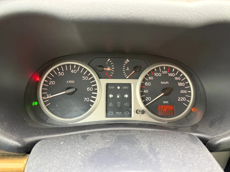 Renault Clio 1.4 ГАЗ, снимка 7 - Автомобили и джипове - 53132633